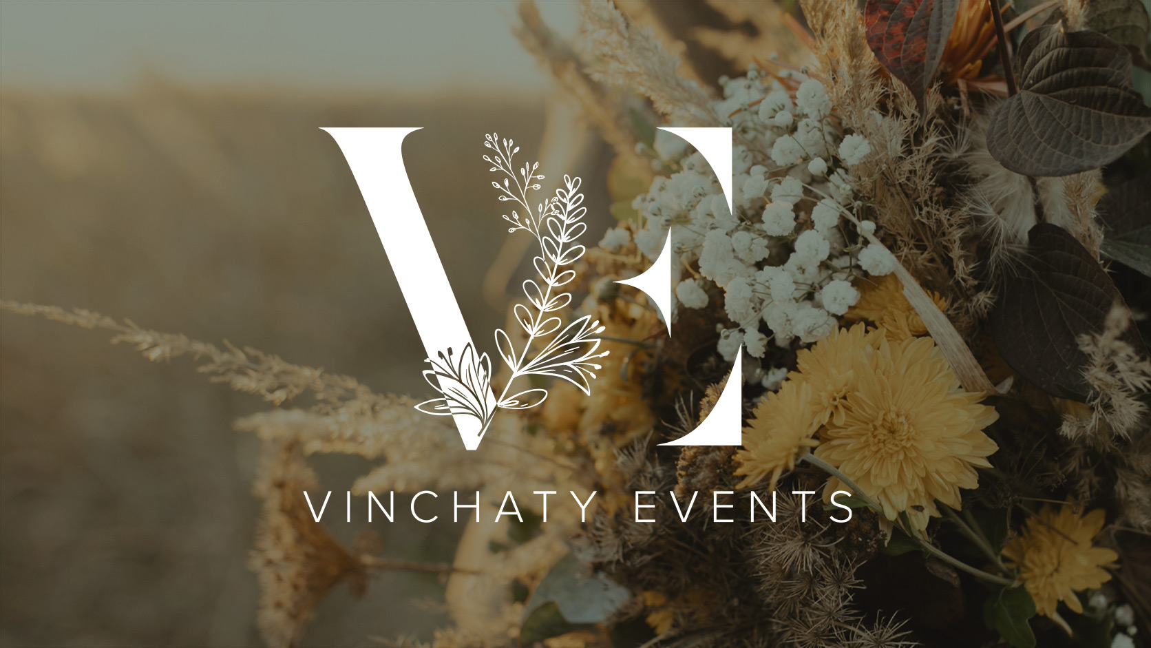 Logo détaillé créé par POPLUM pour Vinchaty Events